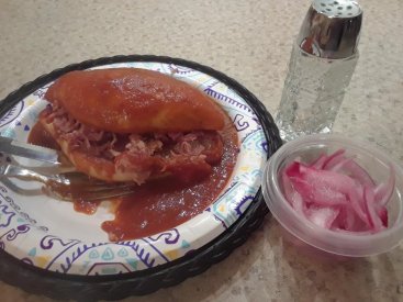 torta ahogada.jpg
